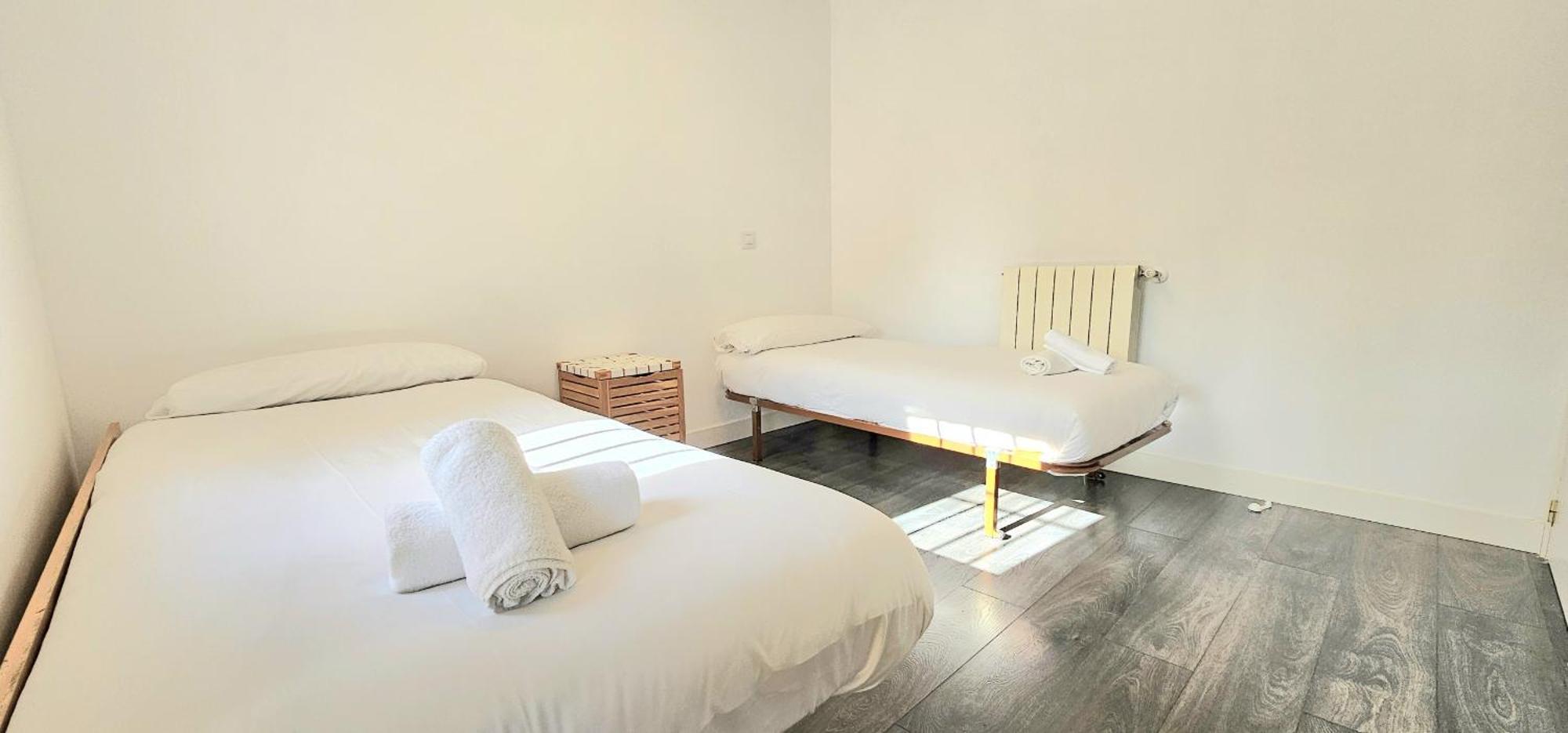 Apartamento Para 5 Personas Cerca De Ifema Y Aeropuerto Alquiler Temporal Madrid Exterior photo
